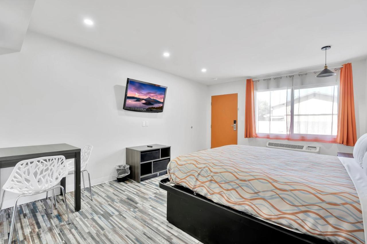 Lakewood Tradewinds Motel מראה חיצוני תמונה