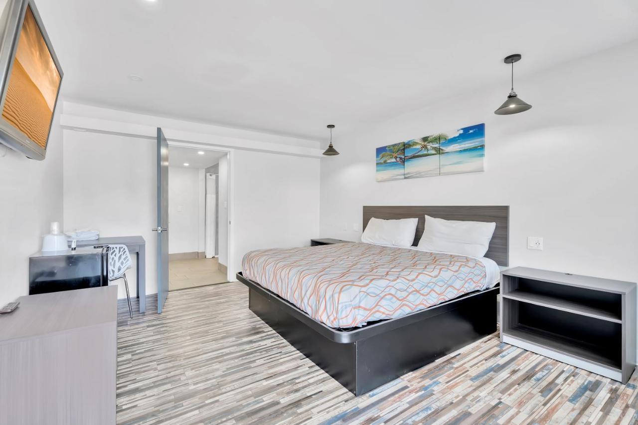 Lakewood Tradewinds Motel מראה חיצוני תמונה
