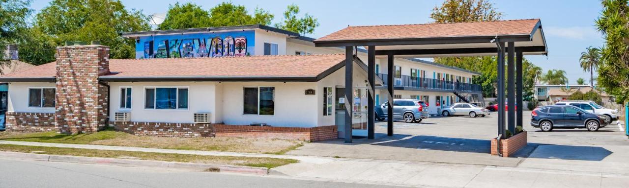Lakewood Tradewinds Motel מראה חיצוני תמונה